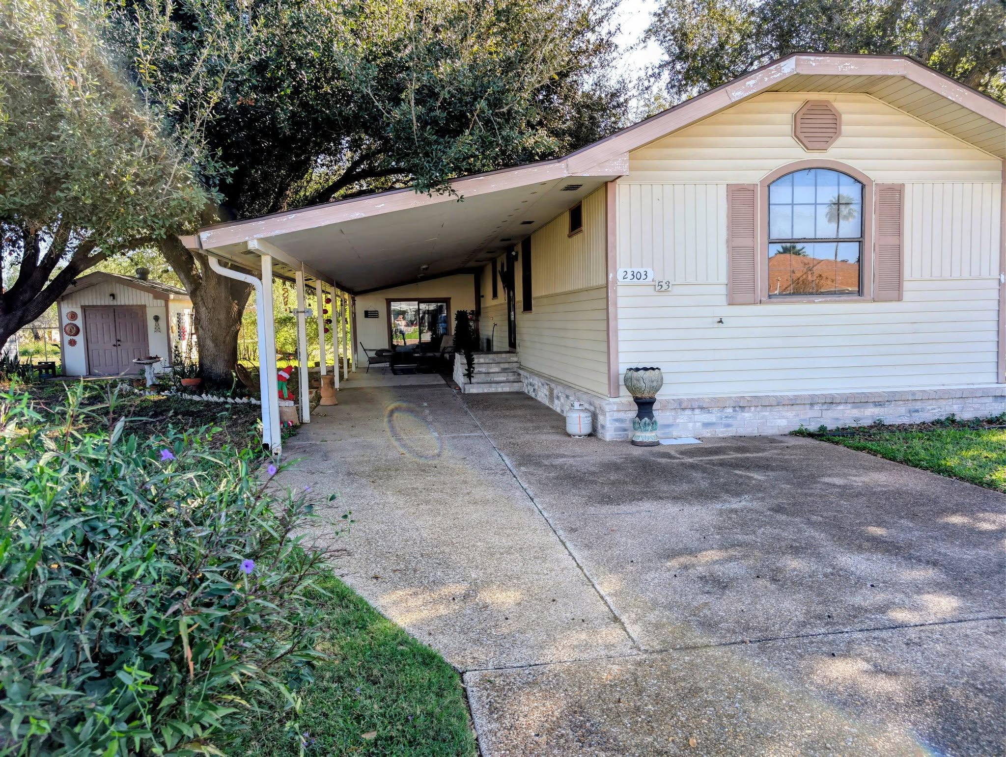 Lot 53