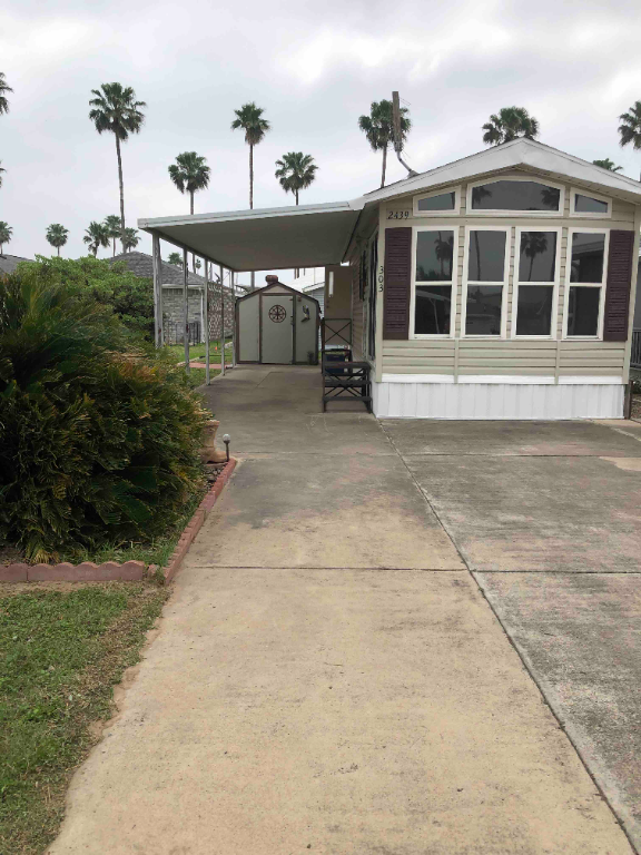 For Sale by Owner ~ 2439 Bobolink Cir E., Lot#303